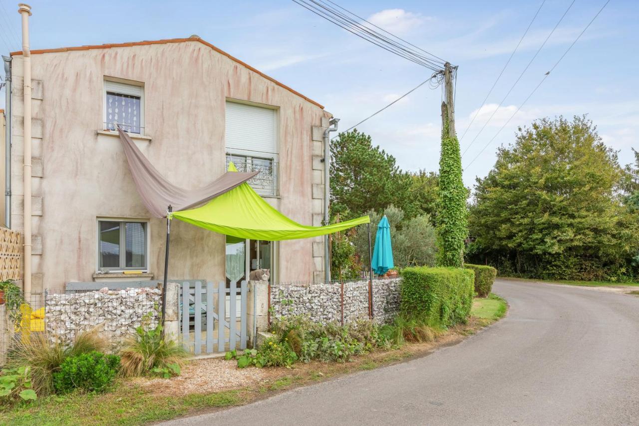 Appartement Accueillant A Mortagne Sur Gironde 45 M² Terrasse Екстер'єр фото